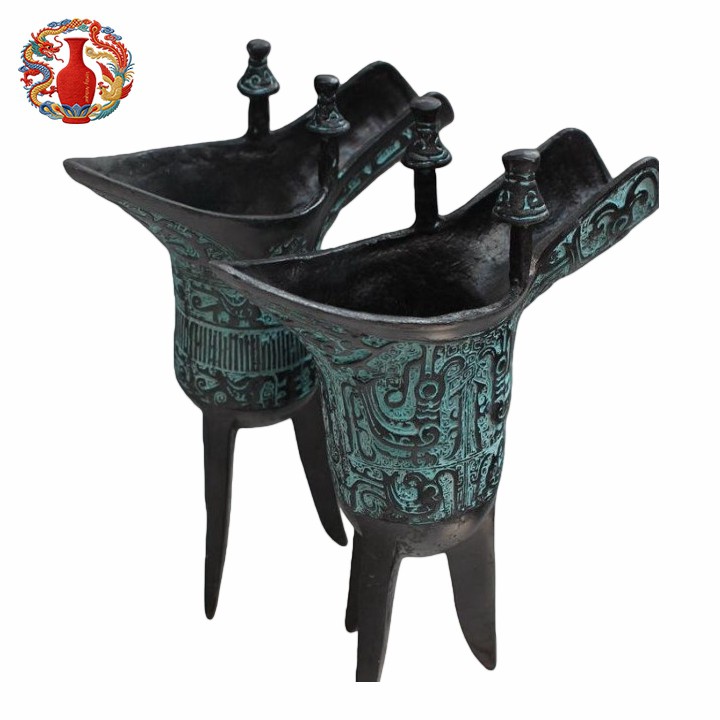 Bwonz Royal Wine Cup/Zhou Dinasti