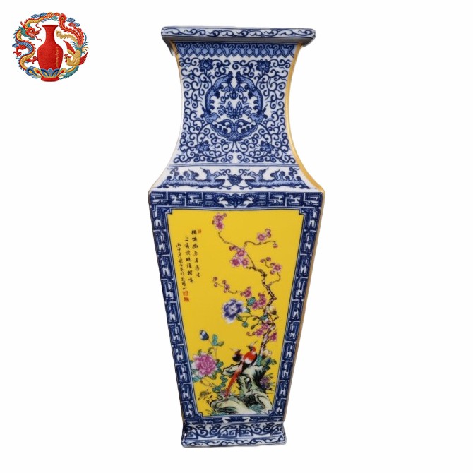 Ble ak Blan ak Overglaze Square vaz / Qianlong