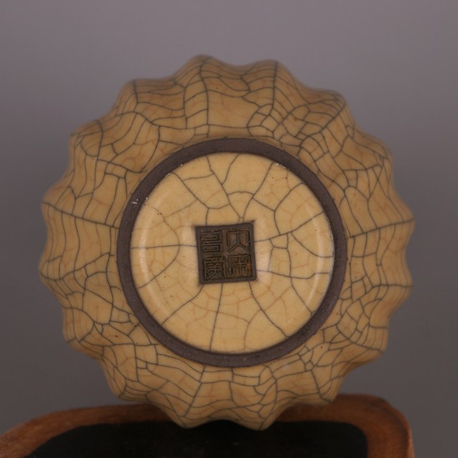 bottom-view bottom-view